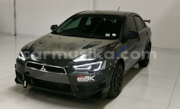 Acheter Occasion Voiture Mitsubishi Lancer Beige à Beitbridge, Matabeleland South