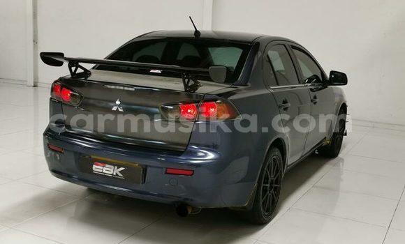 Acheter Occasion Voiture Mitsubishi Lancer Beige à Beitbridge, Matabeleland South Acheter Occasion Voiture Mitsubishi Lancer Beige à Beitbridge, Matabeleland South