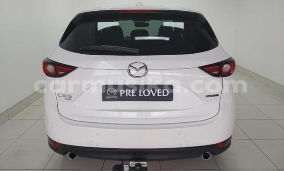 Nunua Ilio tumika Mazda CX-5 Nyeupe Gari ndani ya Beitbridge nchini Matabeleland Kusini Nunua Ilio tumika Mazda CX-5 Nyeupe Gari ndani ya Beitbridge nchini Matabeleland Kusini