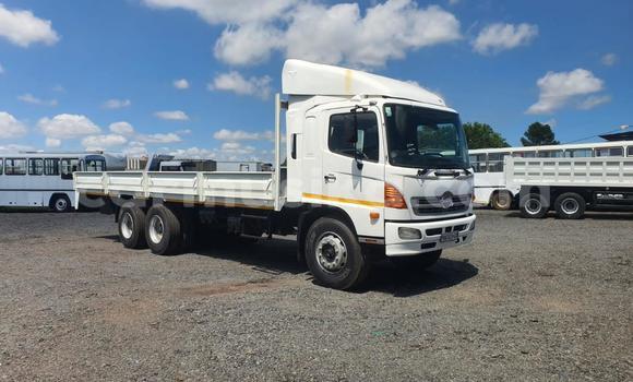 Buy Used Hino Ranger White Truck in Harare in Harare Buy Used Hino Ranger White Truck in Harare in Harare