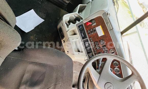 Buy Used International 7600i White Truck in Harare in Harare Buy Used International 7600i White Truck in Harare in Harare