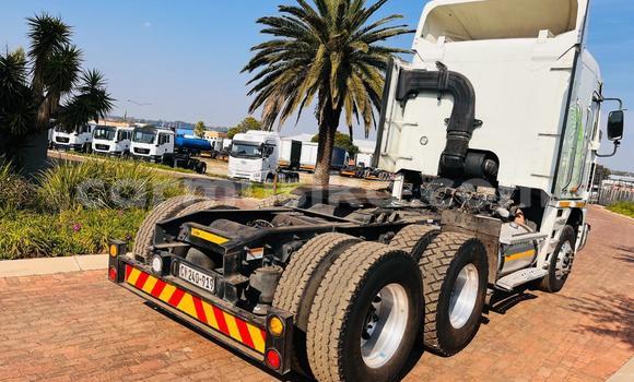 Buy Used International 7600i White Truck in Harare in Harare Buy Used International 7600i White Truck in Harare in Harare