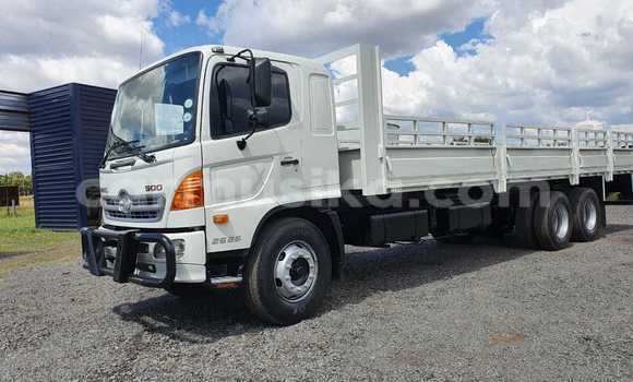 Buy Used Hino Ranger White Truck in Harare in Harare Buy Used Hino Ranger White Truck in Harare in Harare