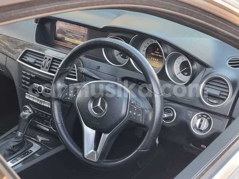 Big with watermark mercedes benz 200 harare harare 29620