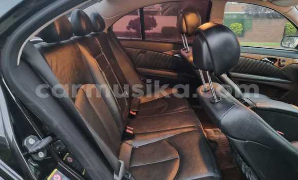 Acheter Occasion Voiture Mercedes‒Benz E–Class Noir à Harare, Harare Acheter Occasion Voiture Mercedes‒Benz E–Class Noir à Harare, Harare