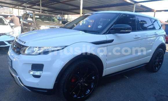 Acheter Occasion Voiture Range Rover Range Rover Blanc à Beitbridge, Matabeleland South Acheter Occasion Voiture Range Rover Range Rover Blanc à Beitbridge, Matabeleland South