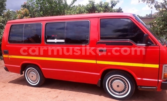 Tenga Tsaru Toyota Hiace Tsvuku Mota in Beitbridge in Matabeleland South Tenga Tsaru Toyota Hiace Tsvuku Mota in Beitbridge in Matabeleland South