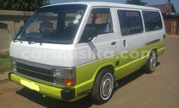 Acheter Occasion Voiture Toyota Hiace Blanc à Beitbridge, Matabeleland South Acheter Occasion Voiture Toyota Hiace Blanc à Beitbridge, Matabeleland South