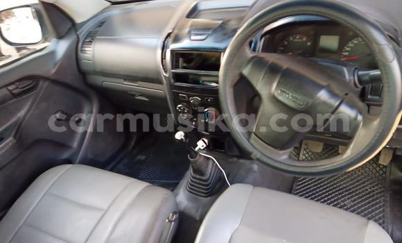Buy Used Isuzu KB White Car in Beitbridge in Matabeleland South Buy Used Isuzu KB White Car in Beitbridge in Matabeleland South