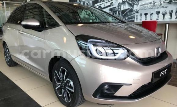 Nunua Ilio tumika Honda Fit Fedha Gari ndani ya Beitbridge nchini Matabeleland Kusini