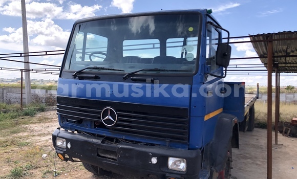 Medium with watermark mercedes benz truck harare harare 29642