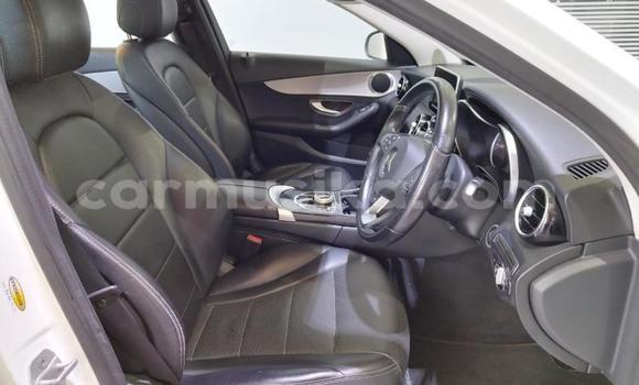 Buy Used Mercedes‒Benz C-klasse White Car in Beitbridge in Matabeleland South Buy Used Mercedes‒Benz C-klasse White Car in Beitbridge in Matabeleland South