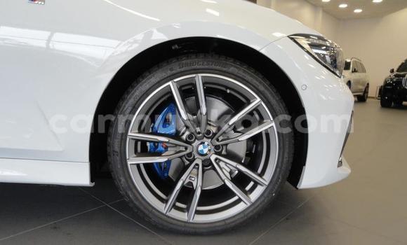 Tenga Tsaru BMW 3–Series Chena Mota in Beitbridge in Matabeleland South Tenga Tsaru BMW 3–Series Chena Mota in Beitbridge in Matabeleland South