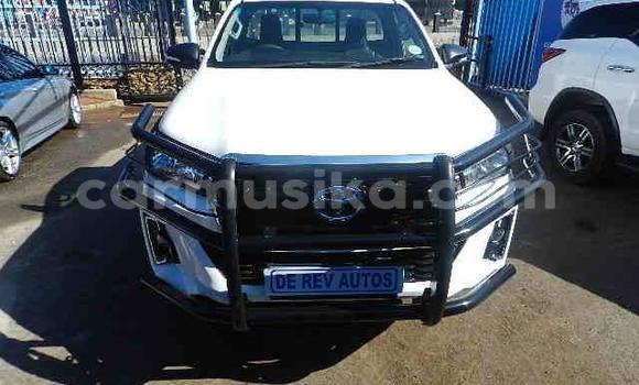 Acheter Occasion Voiture Toyota Hilux Blanc à Beitbridge, Matabeleland South Acheter Occasion Voiture Toyota Hilux Blanc à Beitbridge, Matabeleland South