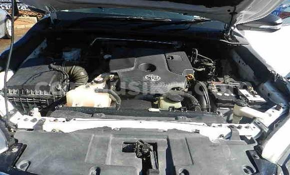 Acheter Occasion Voiture Toyota Hilux Blanc à Beitbridge, Matabeleland South Acheter Occasion Voiture Toyota Hilux Blanc à Beitbridge, Matabeleland South