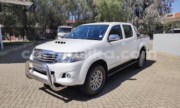Nunua Ilio tumika Toyota Hilux Nyeupe Gari ndani ya Beitbridge nchini Matabeleland Kusini Nunua Ilio tumika Toyota Hilux Nyeupe Gari ndani ya Beitbridge nchini Matabeleland Kusini