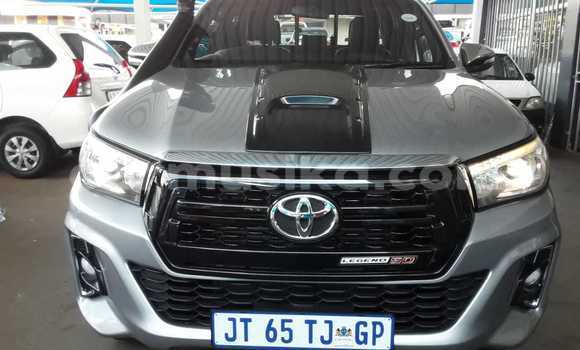 Nunua Ilio tumika Toyota Hilux Fedha Gari ndani ya Beitbridge nchini Matabeleland Kusini