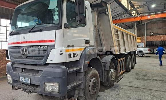 Buy Used Mercedes‒Benz 1213 White Truck in Beitbridge in Matabeleland South