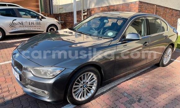 Acheter Occasion Voiture BMW 3–Series Gris à Beitbridge, Matabeleland South Acheter Occasion Voiture BMW 3–Series Gris à Beitbridge, Matabeleland South