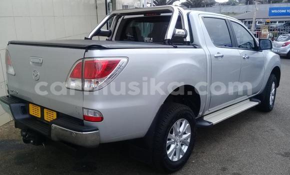 Nunua Ilio tumika Mazda BT-50 Fedha Gari ndani ya Beitbridge nchini Matabeleland Kusini Nunua Ilio tumika Mazda BT-50 Fedha Gari ndani ya Beitbridge nchini Matabeleland Kusini