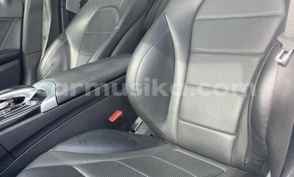 Nunua Ilio tumika Mercedes‒Benz C-klasse AMG Nyeupe Gari ndani ya Beitbridge nchini Matabeleland Kusini Nunua Ilio tumika Mercedes‒Benz C-klasse AMG Nyeupe Gari ndani ya Beitbridge nchini Matabeleland Kusini