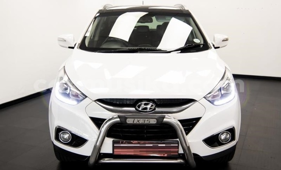 Nunua Ilio tumika Hyundai ix35 Nyeupe Gari ndani ya Beitbridge nchini Matabeleland Kusini Nunua Ilio tumika Hyundai ix35 Nyeupe Gari ndani ya Beitbridge nchini Matabeleland Kusini