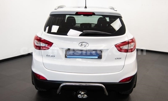 Nunua Ilio tumika Hyundai ix35 Nyeupe Gari ndani ya Beitbridge nchini Matabeleland Kusini Nunua Ilio tumika Hyundai ix35 Nyeupe Gari ndani ya Beitbridge nchini Matabeleland Kusini