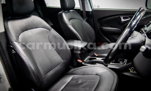 Nunua Ilio tumika Hyundai ix35 Nyeupe Gari ndani ya Beitbridge nchini Matabeleland Kusini Nunua Ilio tumika Hyundai ix35 Nyeupe Gari ndani ya Beitbridge nchini Matabeleland Kusini