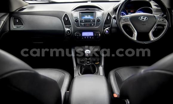 Nunua Ilio tumika Hyundai ix35 Nyeupe Gari ndani ya Beitbridge nchini Matabeleland Kusini Nunua Ilio tumika Hyundai ix35 Nyeupe Gari ndani ya Beitbridge nchini Matabeleland Kusini