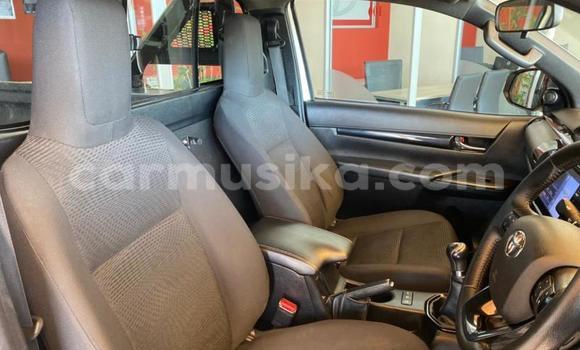 Nunua Ilio tumika Toyota Hilux Nyeupe Gari ndani ya Beitbridge nchini Matabeleland Kusini Nunua Ilio tumika Toyota Hilux Nyeupe Gari ndani ya Beitbridge nchini Matabeleland Kusini