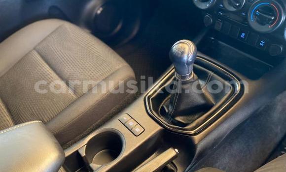 Nunua Ilio tumika Toyota Hilux Nyeupe Gari ndani ya Beitbridge nchini Matabeleland Kusini Nunua Ilio tumika Toyota Hilux Nyeupe Gari ndani ya Beitbridge nchini Matabeleland Kusini