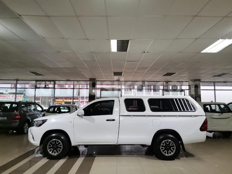 Big with watermark toyota hilux matabeleland south beitbridge 29674