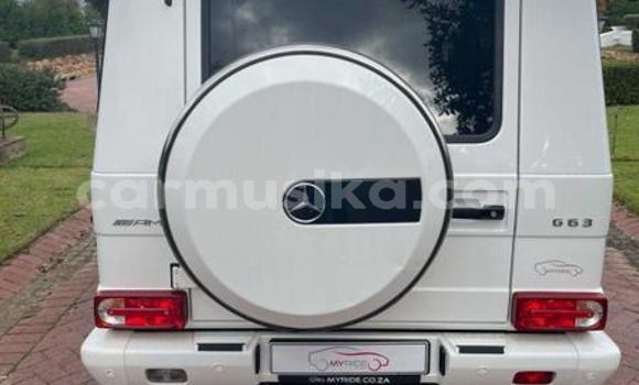 Acheter Occasion Voiture Brabus 7.3S Blanc à Beitbridge, Matabeleland South Acheter Occasion Voiture Brabus 7.3S Blanc à Beitbridge, Matabeleland South