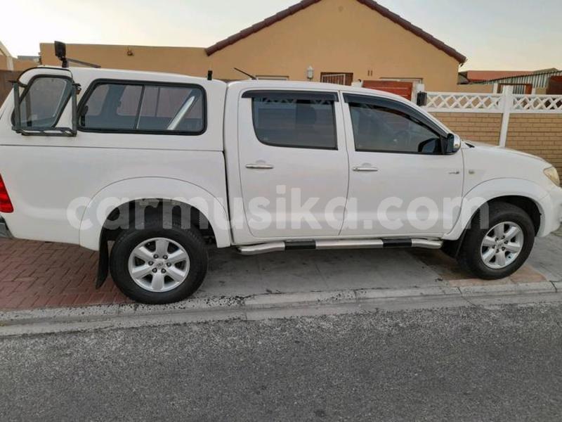 Big with watermark toyota hilux matabeleland south beitbridge 29684