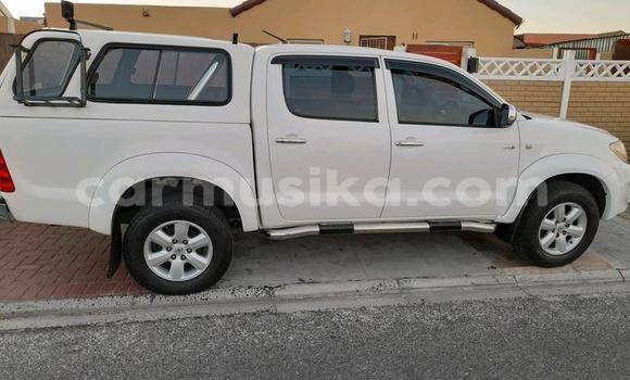 Acheter Occasion Voiture Toyota Hilux Blanc à Beitbridge, Matabeleland South