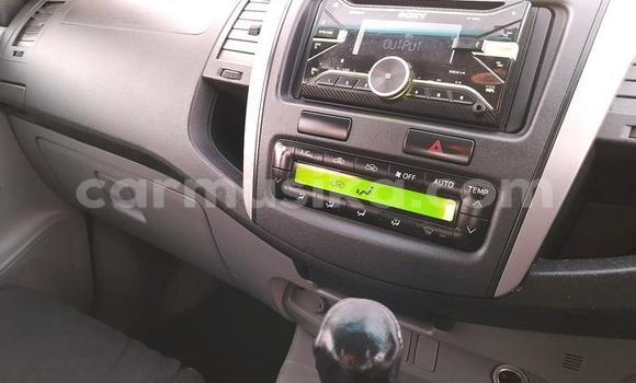 Buy Used Toyota Hilux White Car in Beitbridge in Matabeleland South Buy Used Toyota Hilux White Car in Beitbridge in Matabeleland South