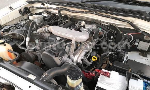 Buy Used Toyota Hilux White Car in Beitbridge in Matabeleland South Buy Used Toyota Hilux White Car in Beitbridge in Matabeleland South