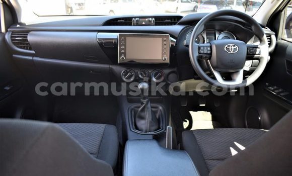 Acheter Occasion Voiture Toyota Hilux Gris à Beitbridge, Matabeleland South Acheter Occasion Voiture Toyota Hilux Gris à Beitbridge, Matabeleland South