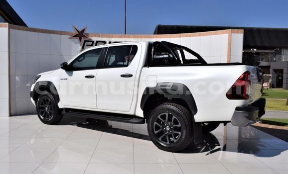 Acheter Occasion Voiture Toyota Hiluxe VIGO Blanc à Beitbridge, Matabeleland South Acheter Occasion Voiture Toyota Hiluxe VIGO Blanc à Beitbridge, Matabeleland South