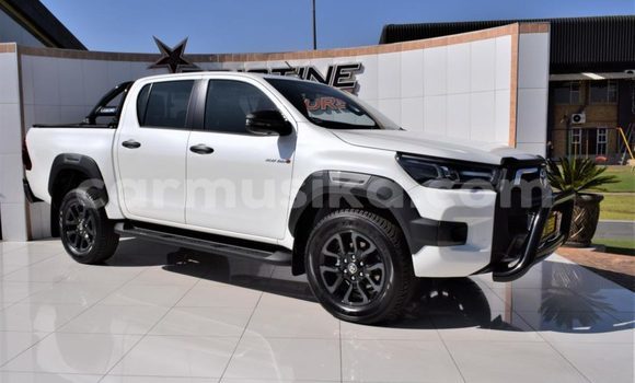 Acheter Occasion Voiture Toyota Hiluxe VIGO Blanc à Beitbridge, Matabeleland South Acheter Occasion Voiture Toyota Hiluxe VIGO Blanc à Beitbridge, Matabeleland South