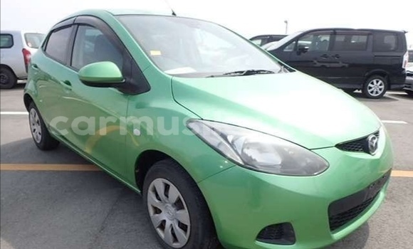 Acheter Occasion Voiture Mazda Demio Vert à Beitbridge, Matabeleland South