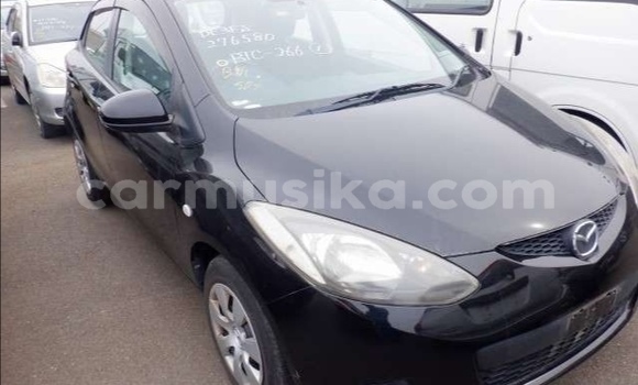 Nunua Ilio tumika Mazda Demio Nyeusi Gari ndani ya Beitbridge nchini Matabeleland Kusini