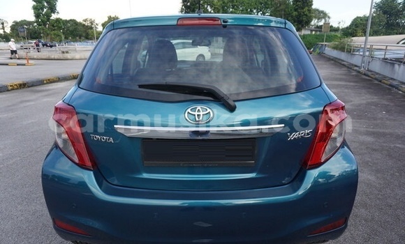 Buy Used Toyota Yaris Blue Car in Beitbridge in Matabeleland South Buy Used Toyota Yaris Blue Car in Beitbridge in Matabeleland South