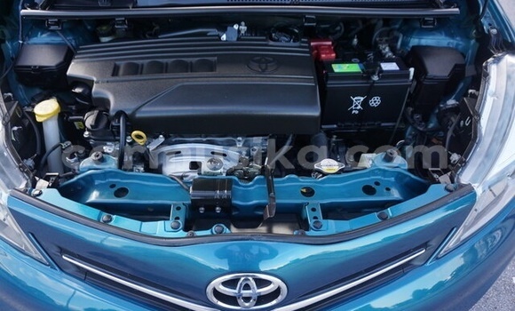 Buy Used Toyota Yaris Blue Car in Beitbridge in Matabeleland South Buy Used Toyota Yaris Blue Car in Beitbridge in Matabeleland South