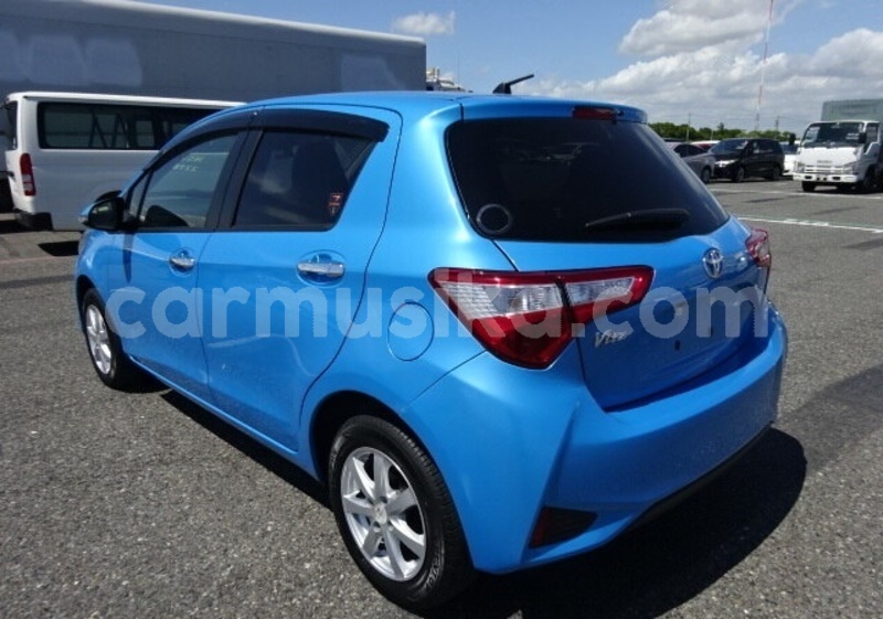 Big with watermark toyota vitz matabeleland south beitbridge 29705