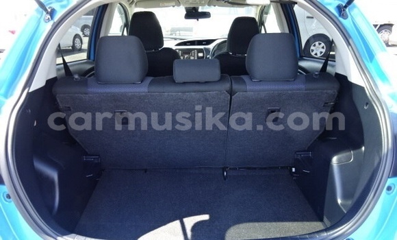 Buy Used Toyota Vitz Blue Car in Beitbridge in Matabeleland South Buy Used Toyota Vitz Blue Car in Beitbridge in Matabeleland South