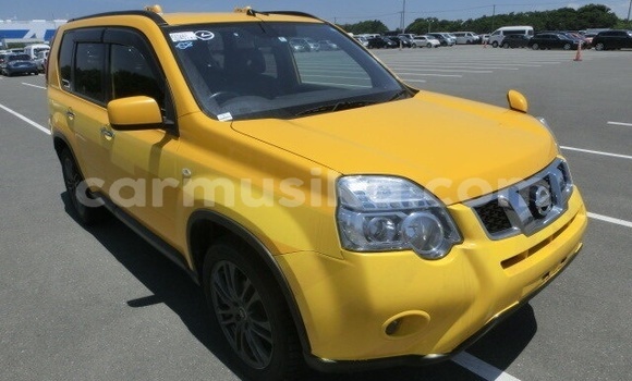 Nunua Ilio tumika Nissan X–Trail Brown Gari ndani ya Beitbridge nchini Matabeleland Kusini Nunua Ilio tumika Nissan X–Trail Brown Gari ndani ya Beitbridge nchini Matabeleland Kusini