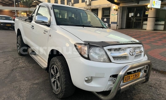 Acheter Occasion Voiture Toyota Hilux Blanc à Borrowdale, Harare Acheter Occasion Voiture Toyota Hilux Blanc à Borrowdale, Harare