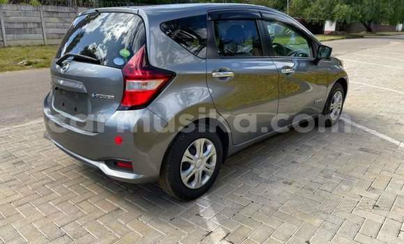 Acheter Neuf Voiture Nissan Note Autre à Borrowdale, Harare Acheter Neuf Voiture Nissan Note Autre à Borrowdale, Harare