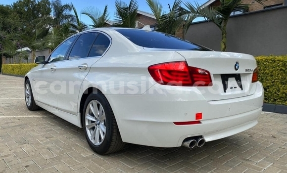 Acheter Neuf Voiture BMW 5–Series Blanc à Borrowdale, Harare Acheter Neuf Voiture BMW 5–Series Blanc à Borrowdale, Harare